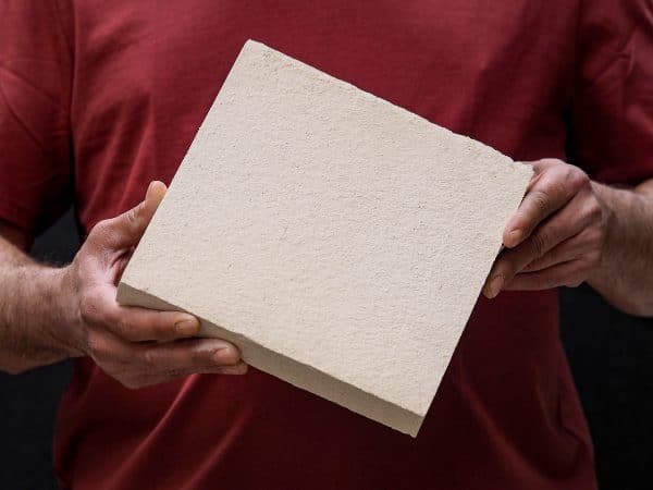 Dalle réfractaire ton pierre 22x22x3 cm